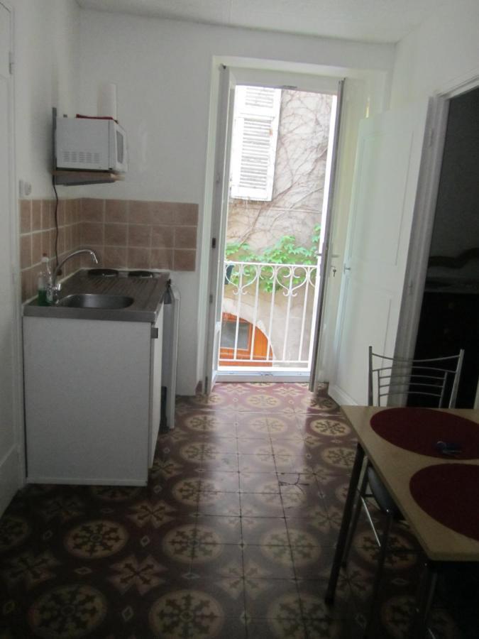 Ferienwohnung Chez Tania Vallon-Pont-dʼArc Exterior foto