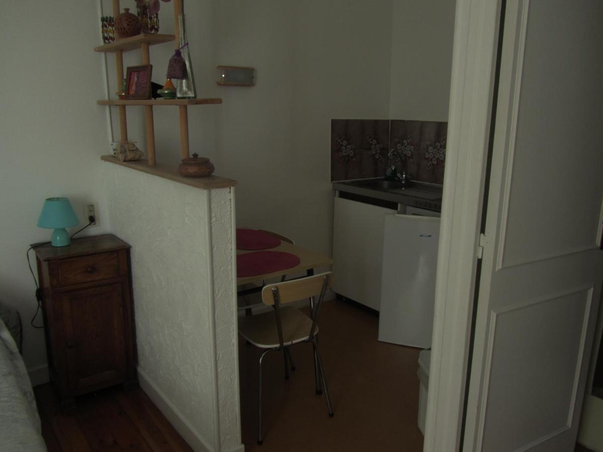 Ferienwohnung Chez Tania Vallon-Pont-dʼArc Exterior foto